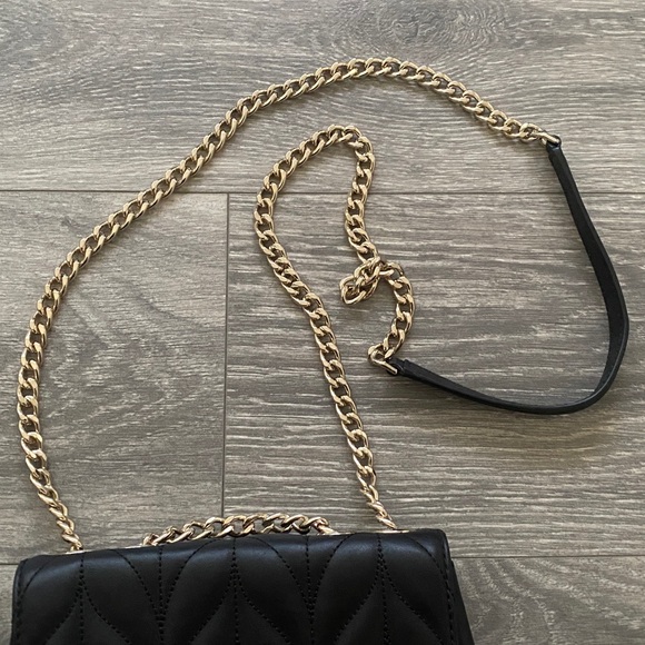 Kate Spade Black Quilted Bag with Gold Chain - Picture 3 of 5